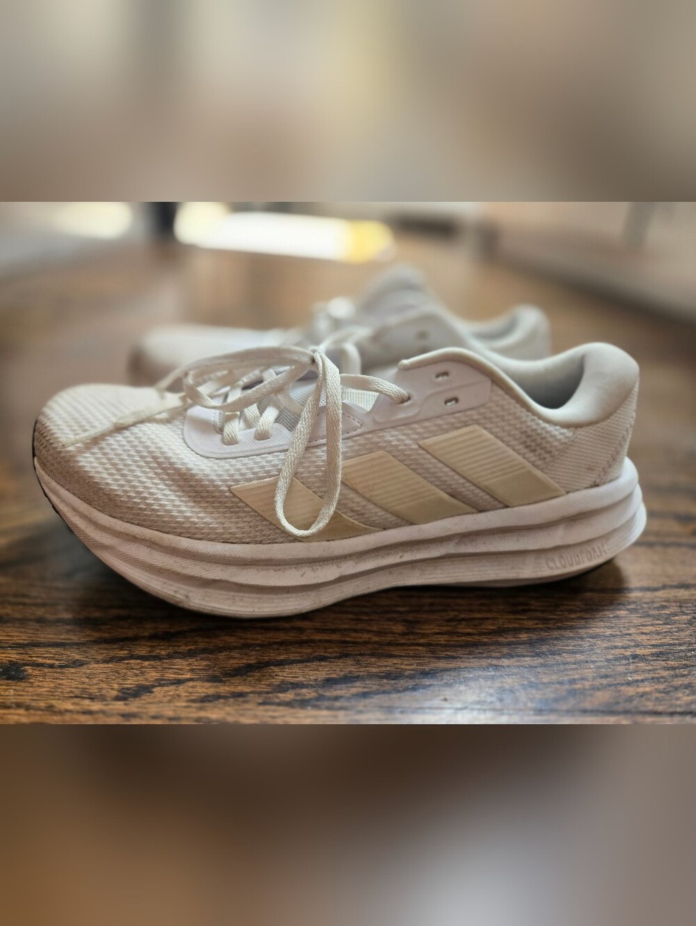 Adidas Cloudfoam Athletic Running Shoes White Women’s Size 8.5 Comfort